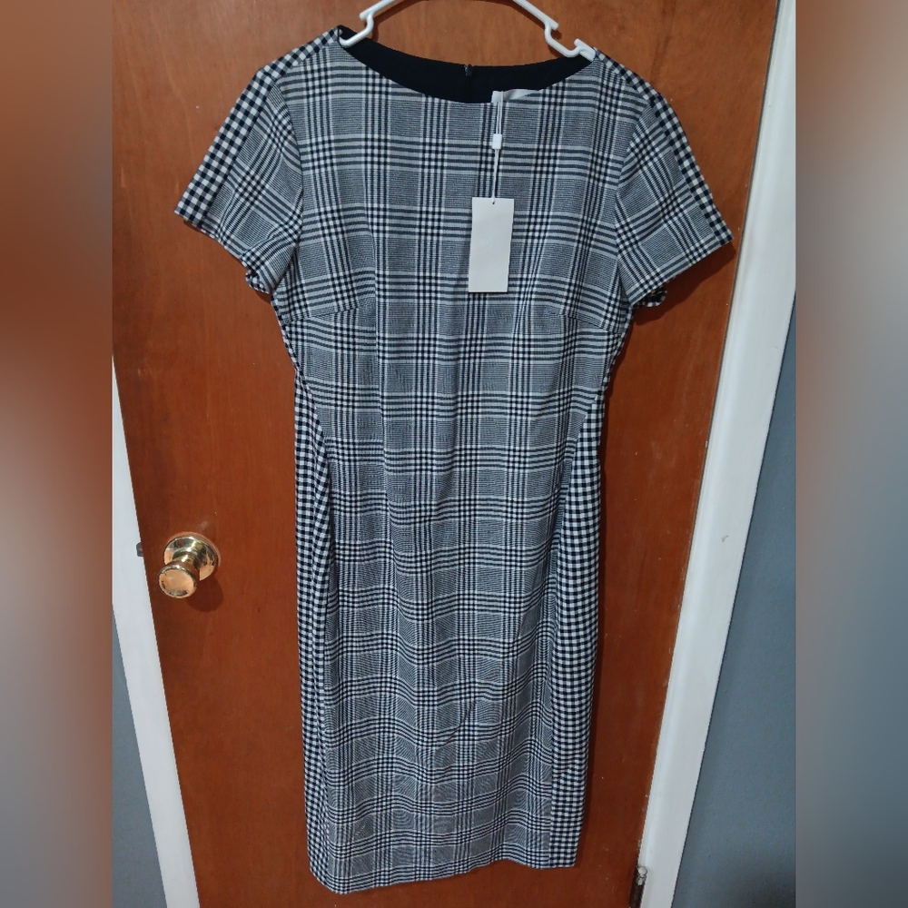 BOSS DRESS Navy blue and white plaid and checker. A beauty!😍😍😍